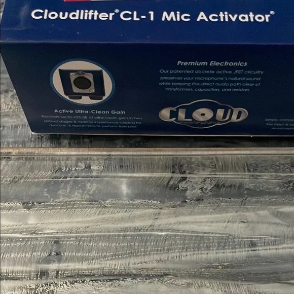 Cloud Microphones Box